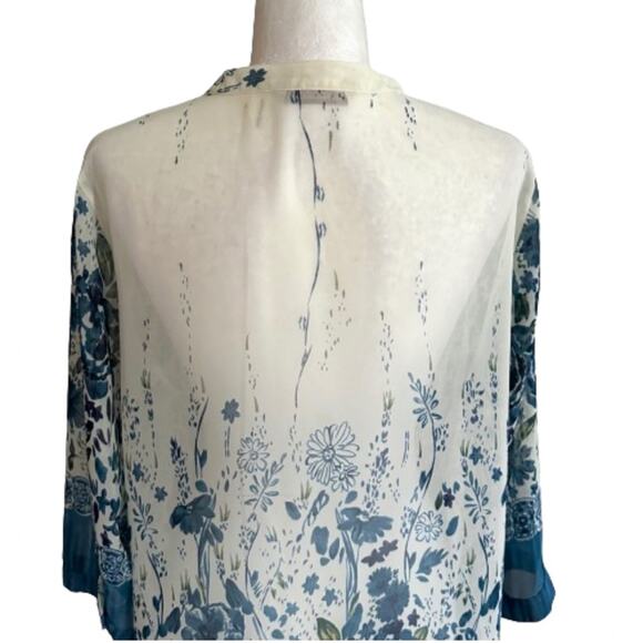 Soft Surroundings Ivory Blue Floral VNeck High Low Tunic Top Blouse Large Petite - Picture 5 of 12